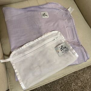 The Ollie swaddle